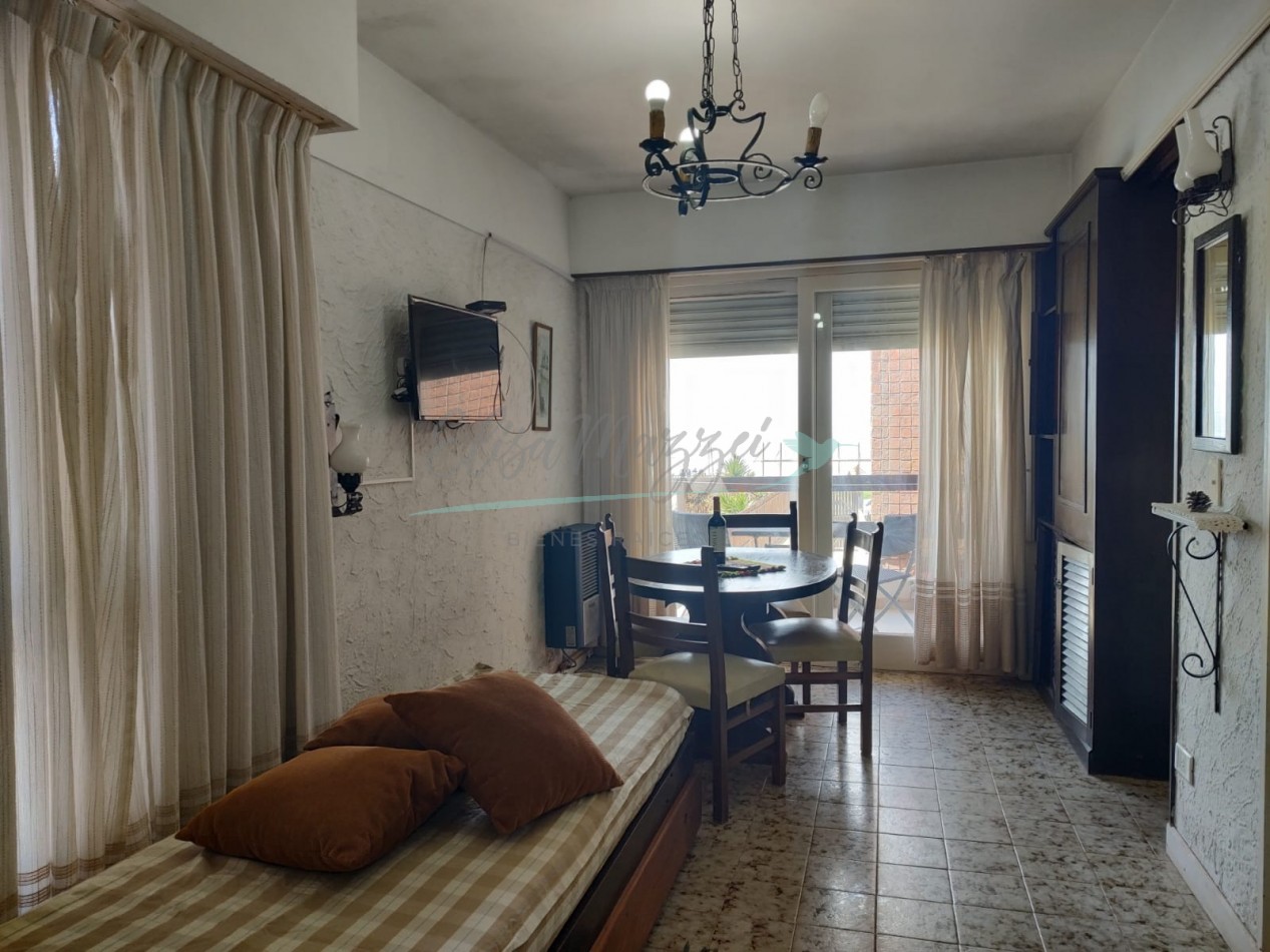 DEPARTAMENTO EN ALQUILER ANUAL - A METROS DEL MAR - PINAMAR CENTRO