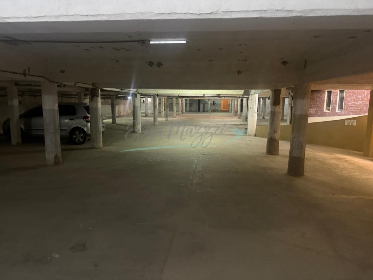 COCHERA EN VENTA - PINAMAR