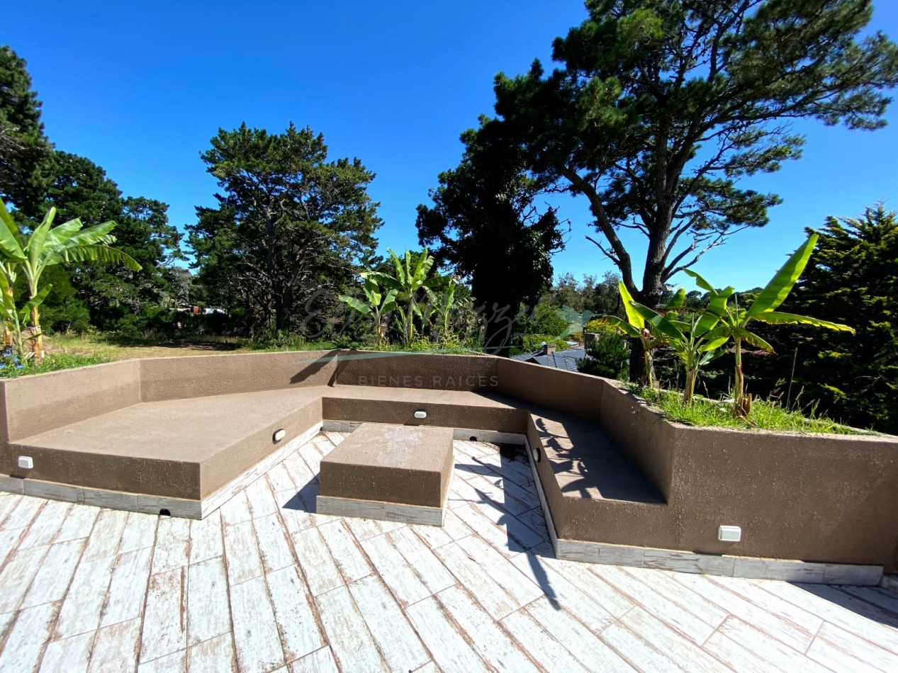 CASA EN VENTA - PINAMAR