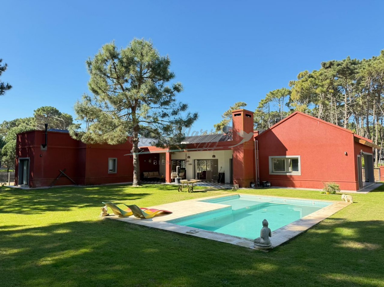 CASA EN VENTA ZONA ALAMOS - PINAMAR 