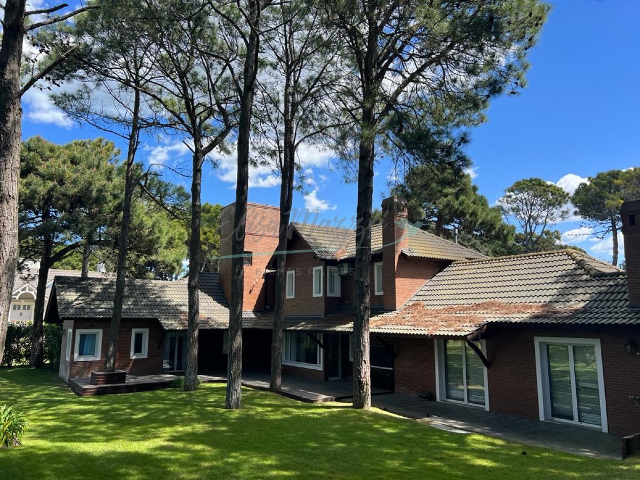 CASA EN VENTA - PINAMAR - FACILIDADES DE PAGO