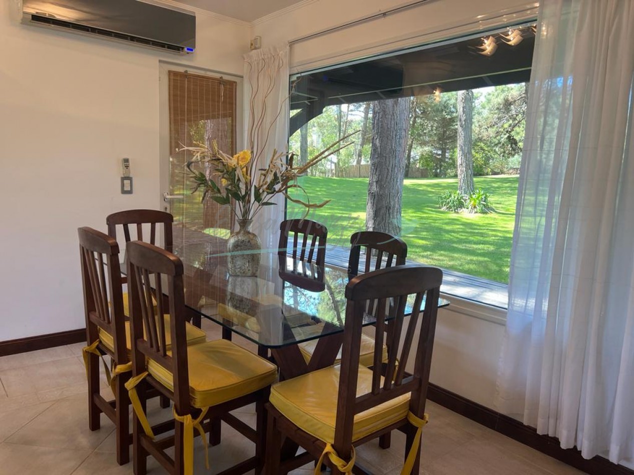 CASA EN VENTA - PINAMAR - FACILIDADES DE PAGO