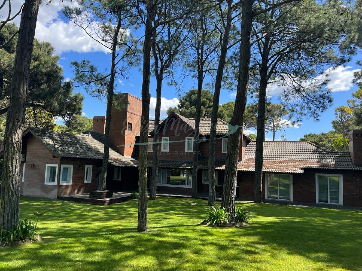 CASA EN VENTA - PINAMAR - FACILIDADES DE PAGO
