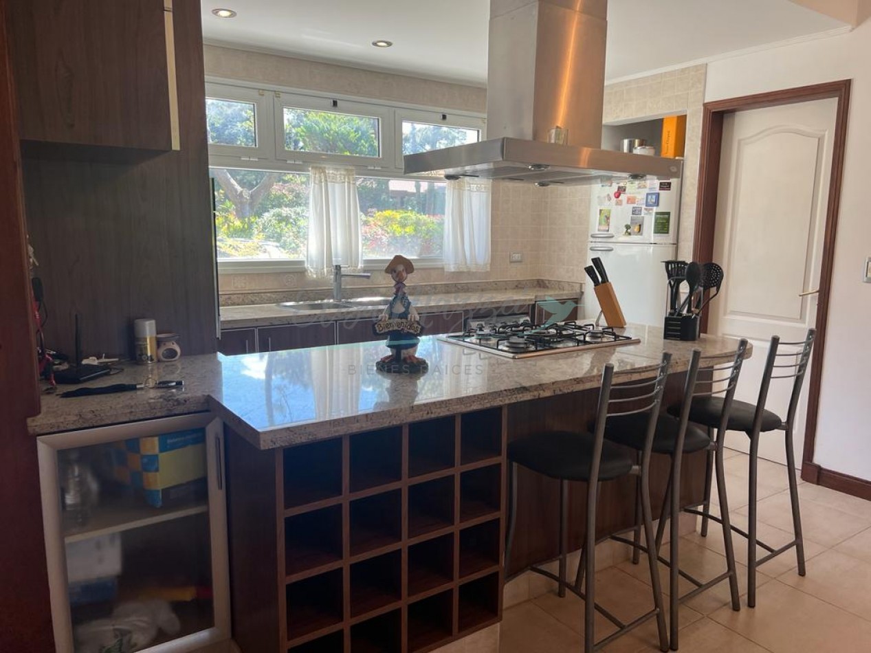 CASA EN VENTA - PINAMAR - FACILIDADES DE PAGO