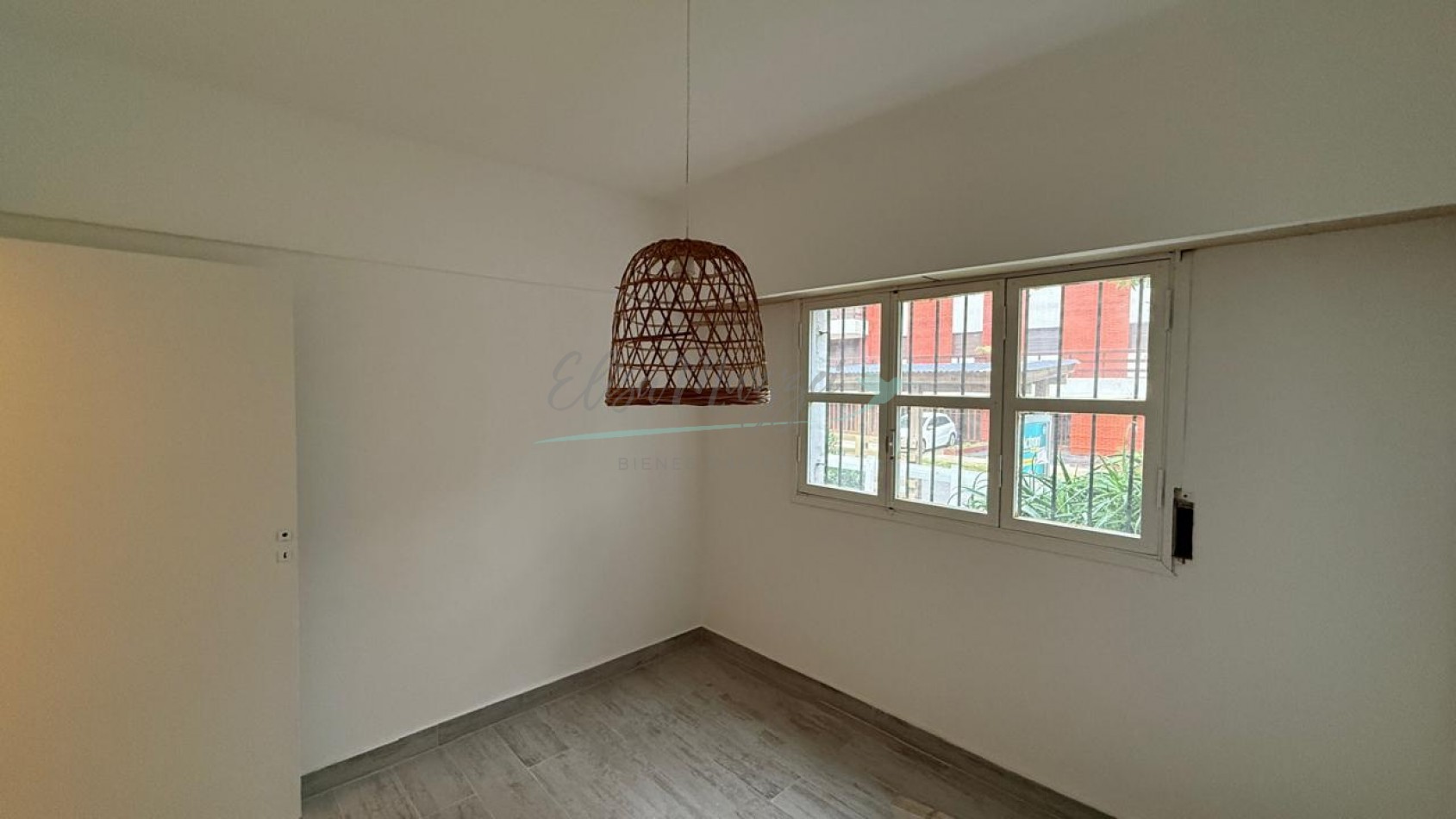 DEPARTAMENTO DOS AMBIENTES EN VENTA - A METROS DEL MAR - PINAMAR