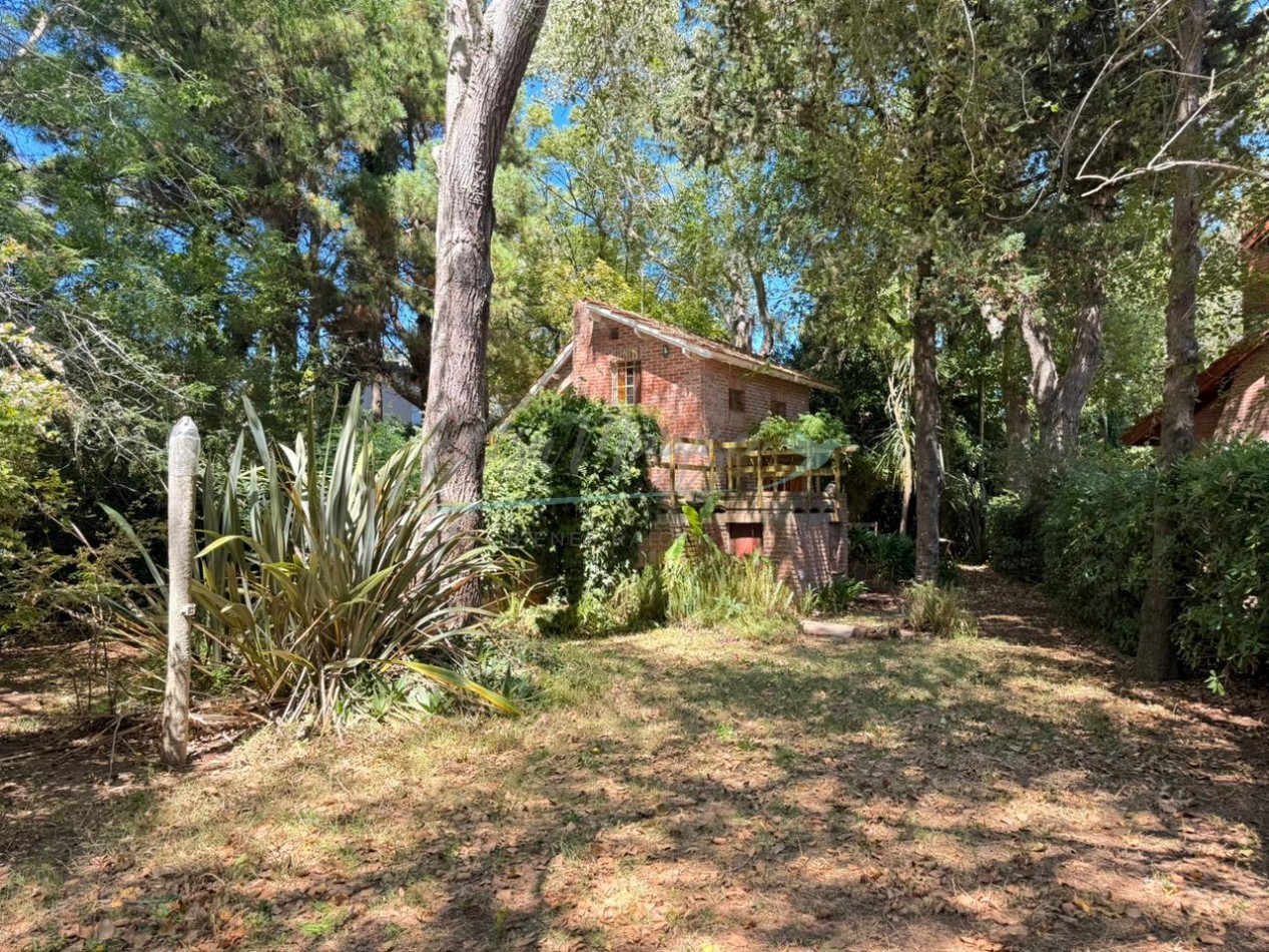 CASA EN VENTA - A METROS DEL MAR - VALERIA DEL MAR