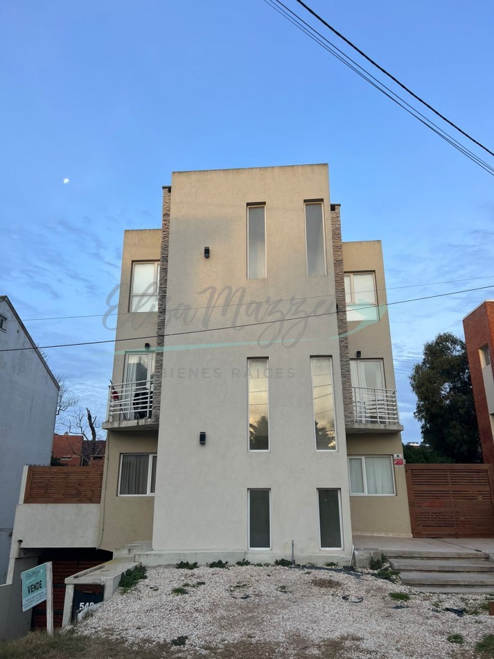 DEPARTAMENTO DOS AMBIENTES EN VENTA - MAR DE OSTENDE 