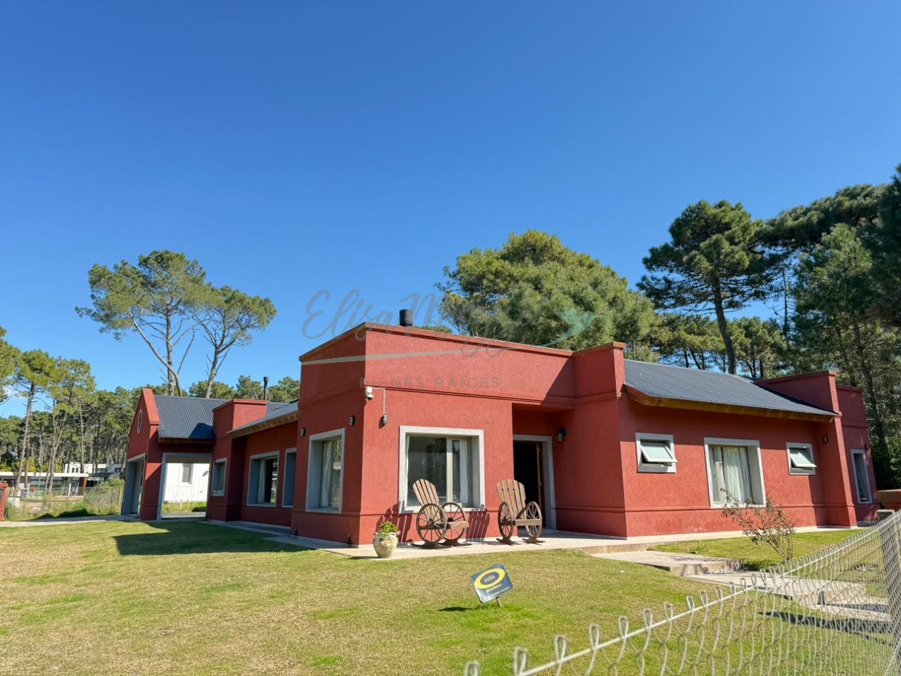 CASA EN VENTA ZONA ALAMOS - PINAMAR 