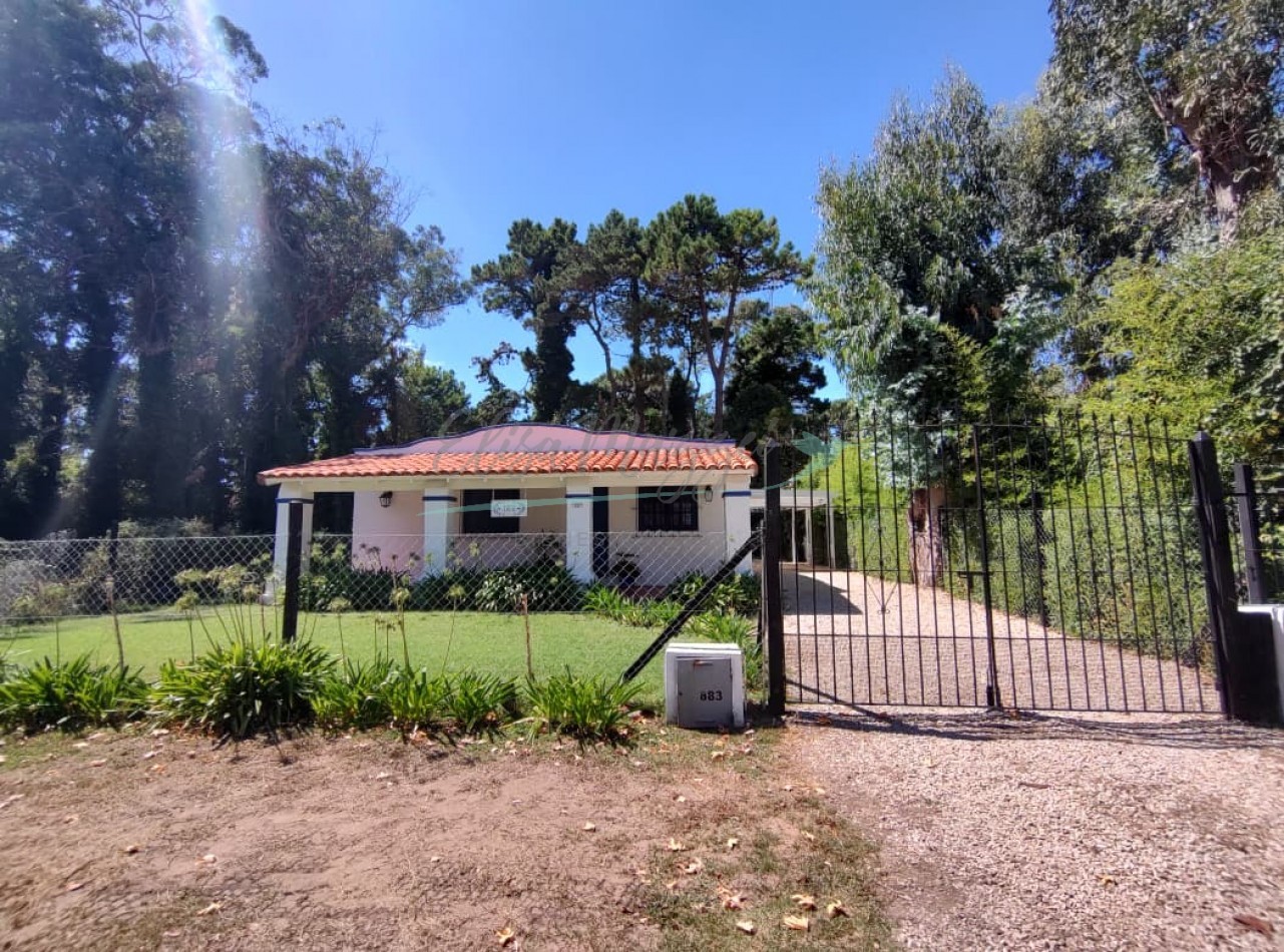 CASA EN VENTA - PINAMAR