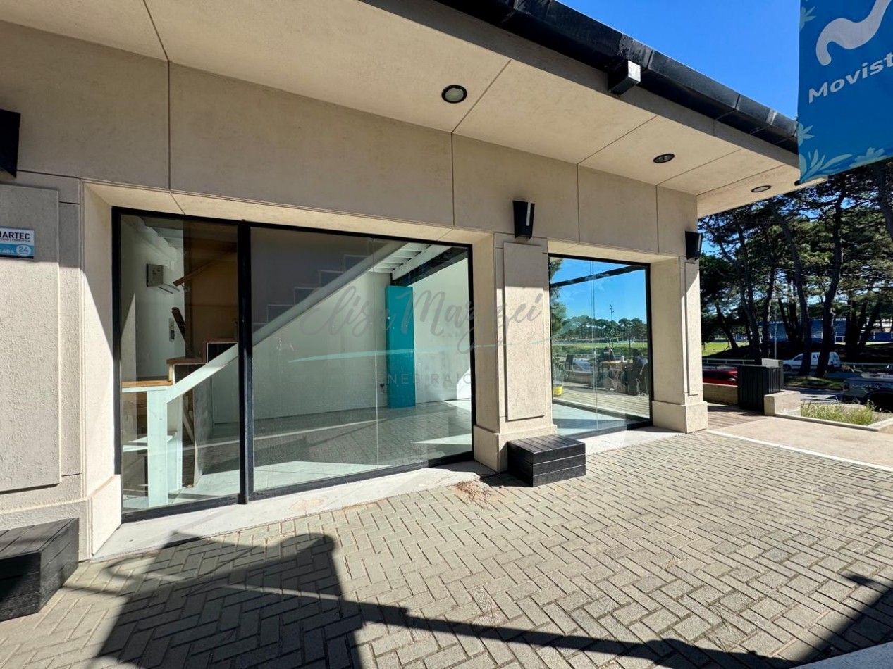 LOCAL COMERCIAL EN ALQUILER - PINAMAR