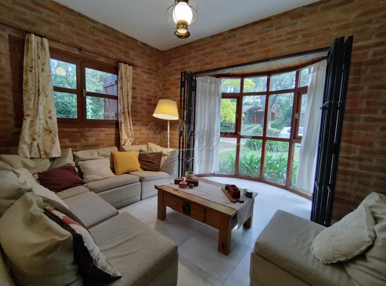 CASA EN ALQUILER - VALERIA DEL MAR