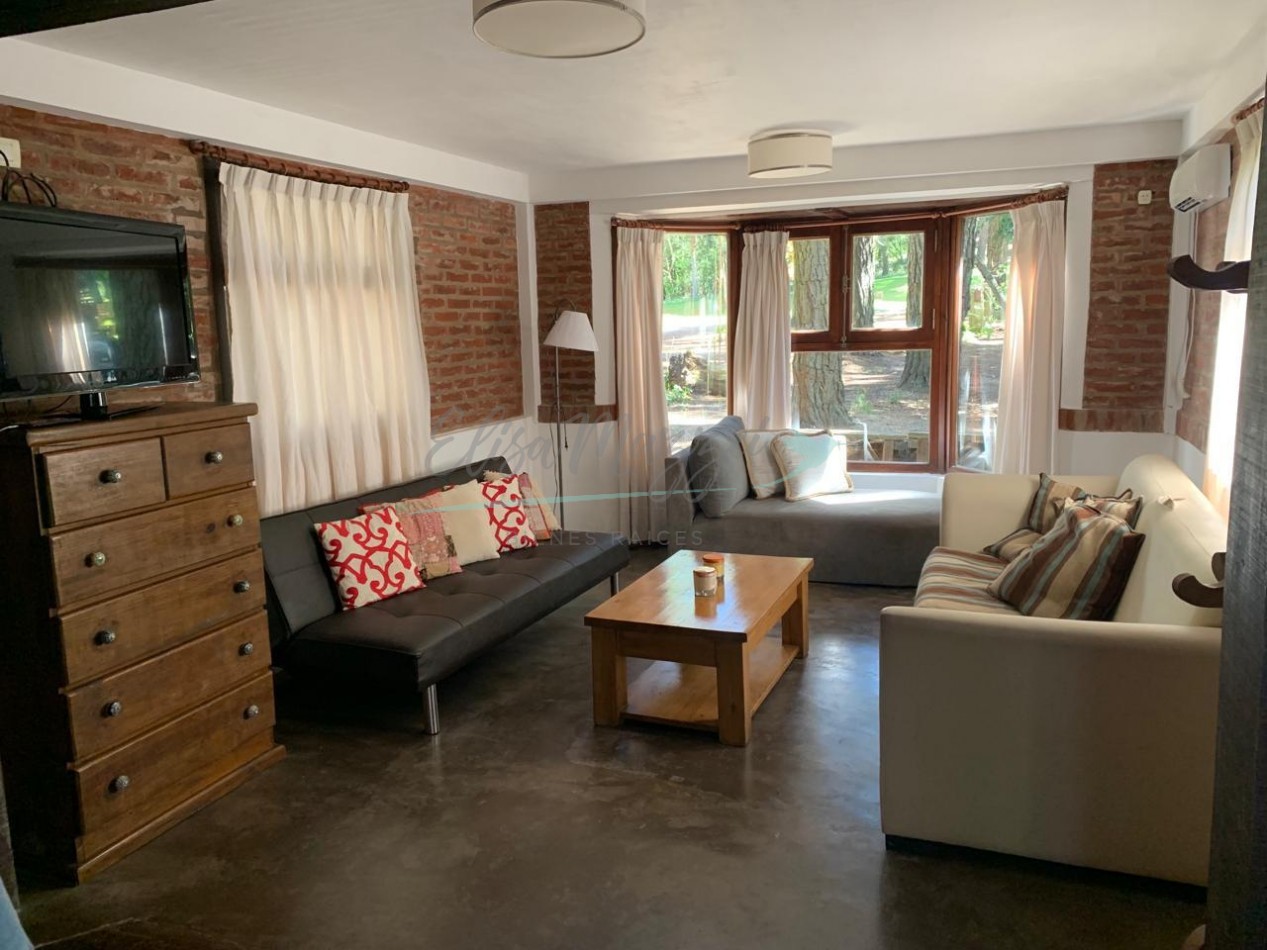 CASA EN VENTA - MAR DE LAS PAMPAS