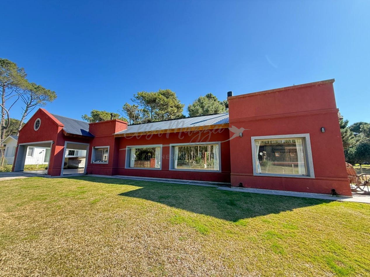 CASA EN VENTA ZONA ALAMOS - PINAMAR 