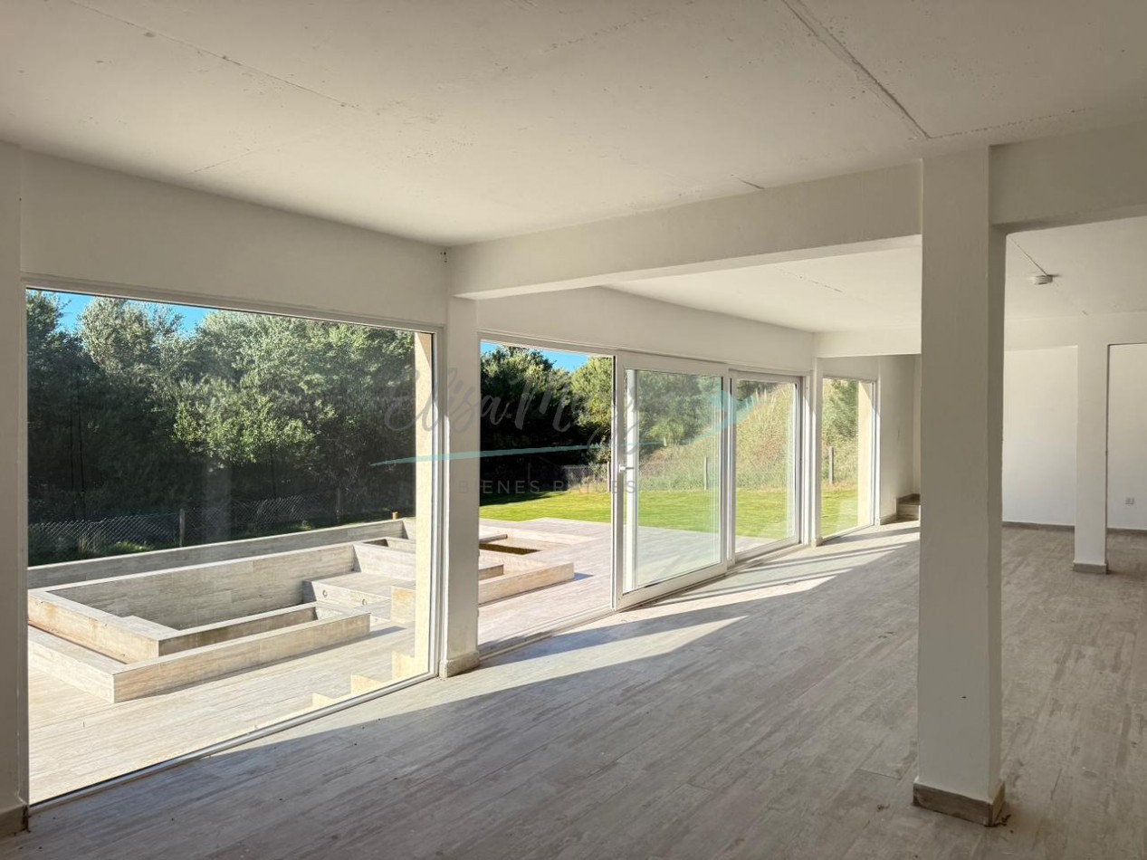 OPORTUNIDAD - CASA EN VENTA - COSTA ESMERALDA