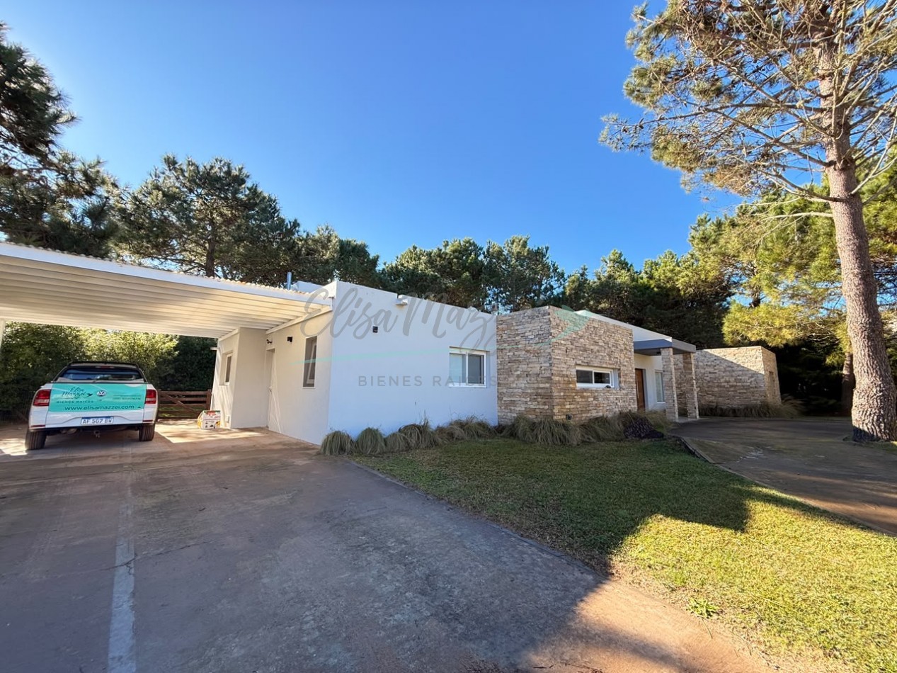 CASA EN ALQUILER ANUAL - LA HERRADURA PINAMAR