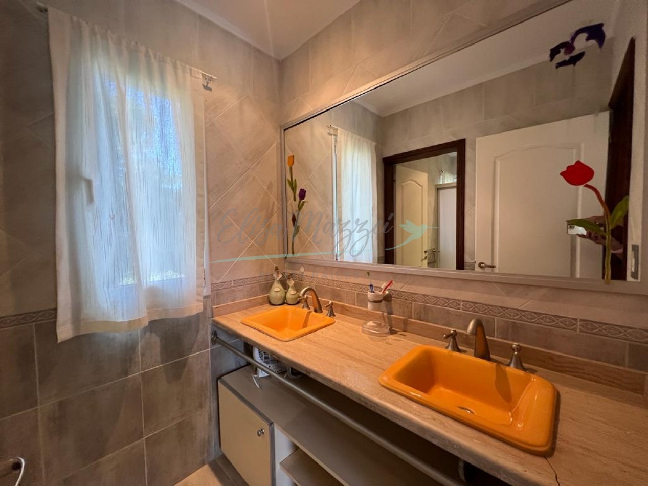 CASA EN VENTA - PINAMAR - FACILIDADES DE PAGO