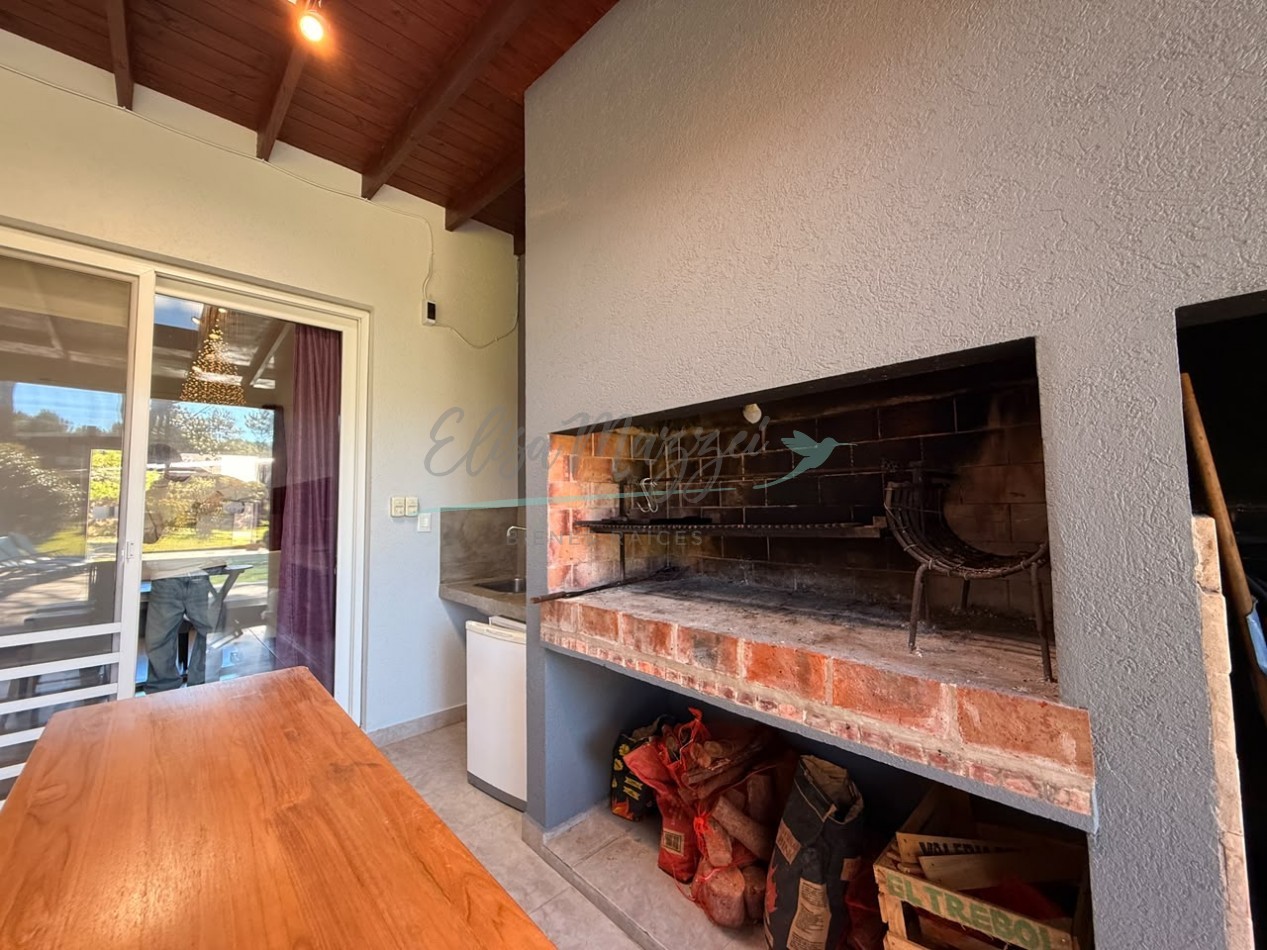 CASA EN ALQUILER ANUAL - LA HERRADURA PINAMAR