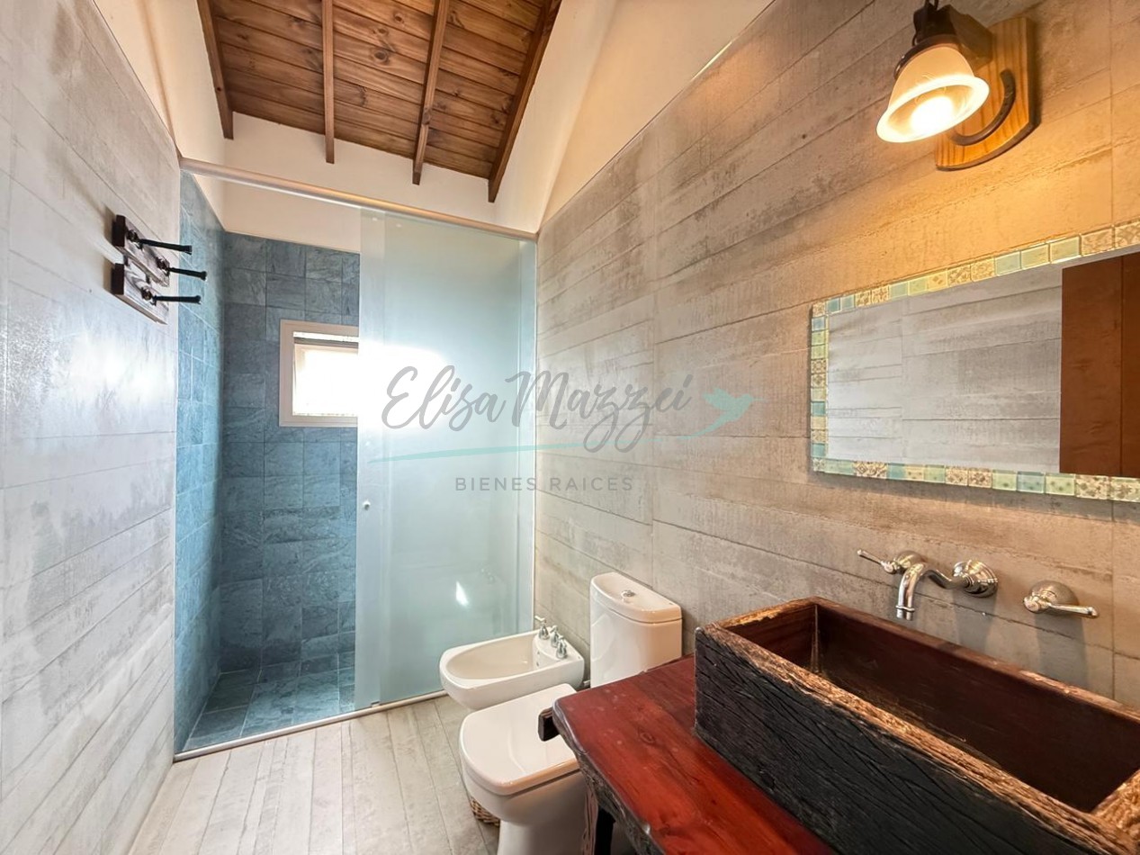 CASA EN VENTA ZONA ALAMOS - PINAMAR 