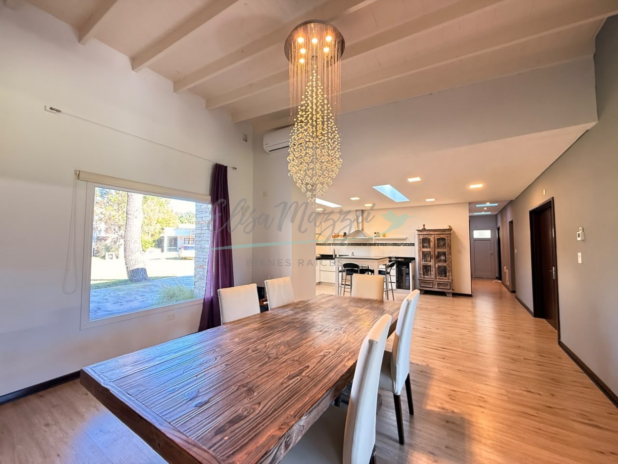 CASA EN ALQUILER ANUAL - LA HERRADURA PINAMAR