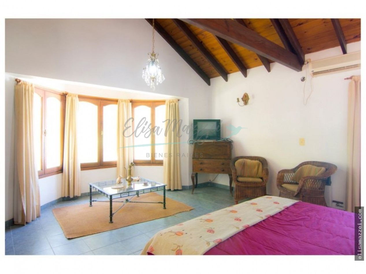 CASA EN VENTA - PINAMAR