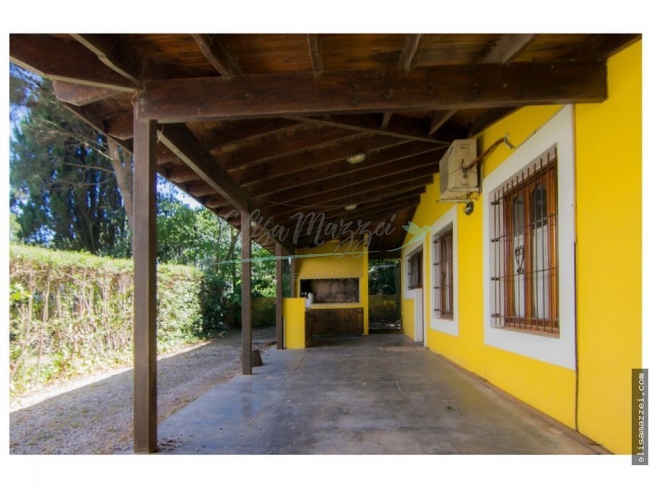 CASA EN VENTA - PINAMAR