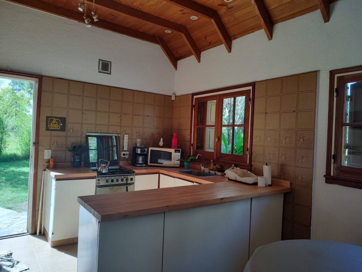 CASA EN VENTA SEIS AMBIENTES - PINAMAR