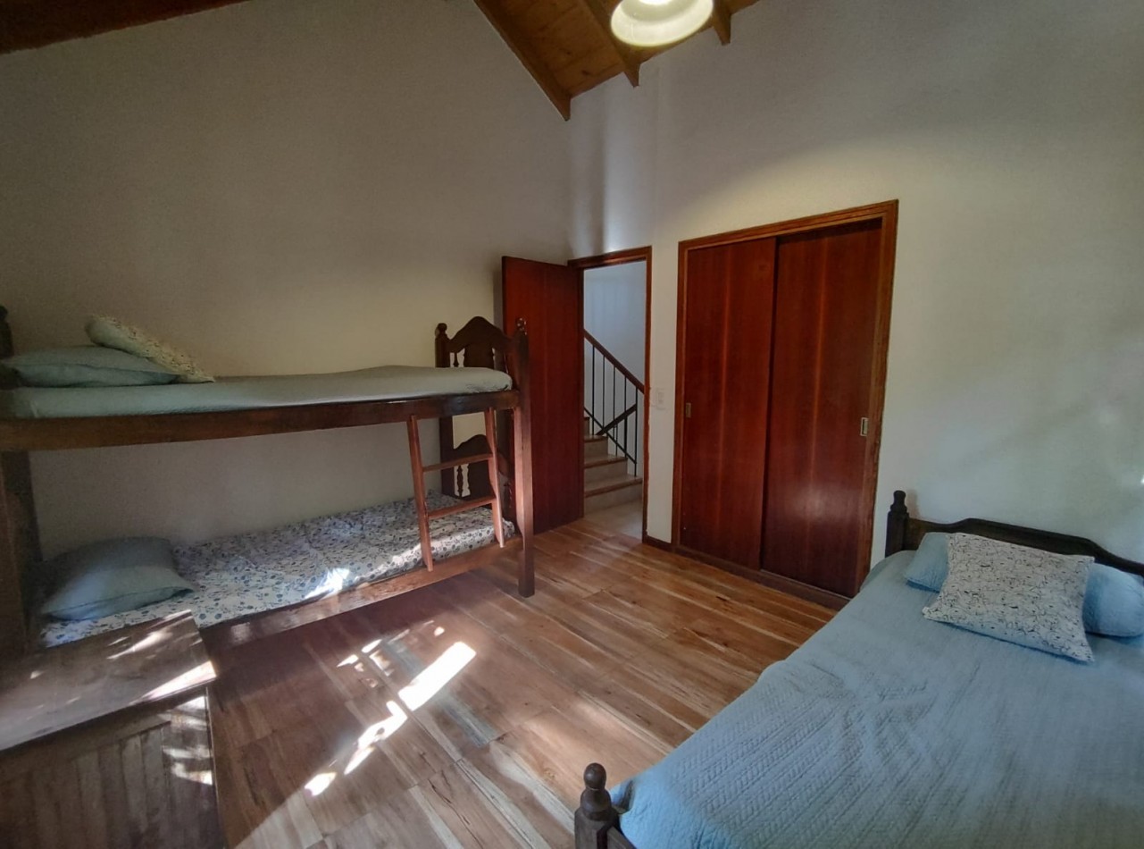 CASA EN VENTA SEIS AMBIENTES - PINAMAR