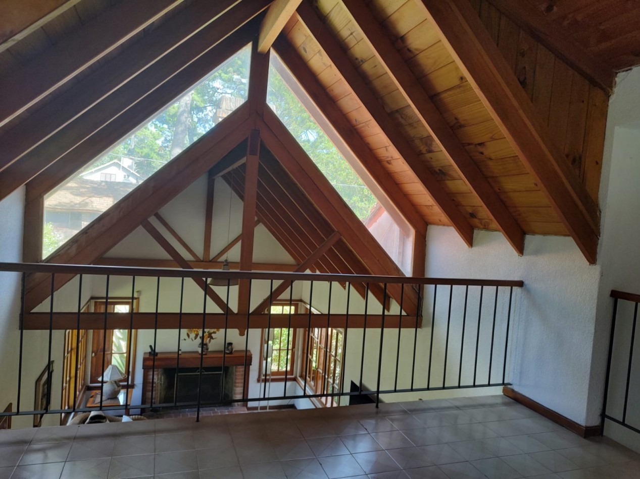 CASA EN VENTA SEIS AMBIENTES - PINAMAR