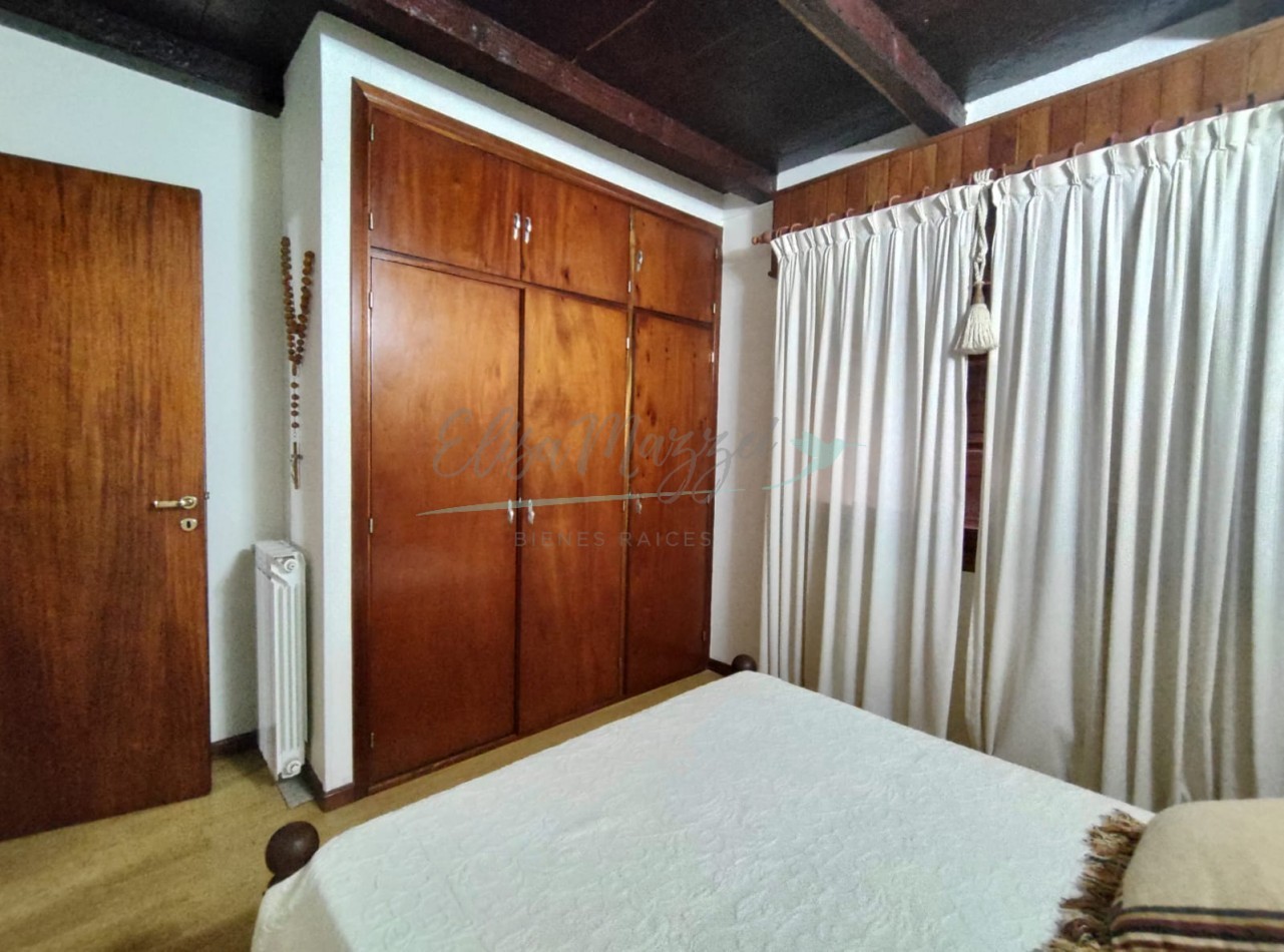 CASA EN VENTA - PINAMAR CENTRO