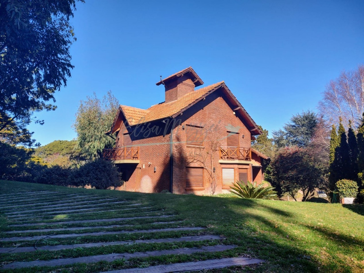 CASA EN VENTA - PINAMAR CENTRO