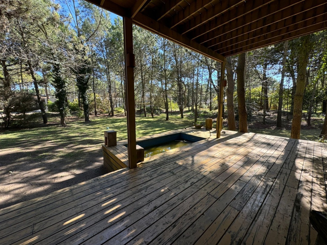 CASA EN VENTA - LA HERRADURA - PINAMAR