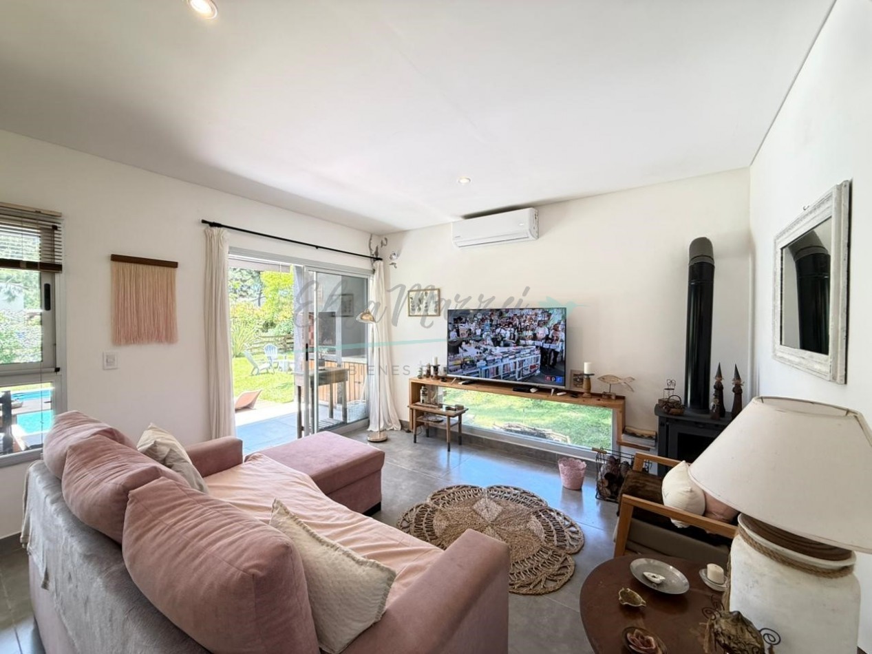 CASA EN VENTA - PINAMAR 