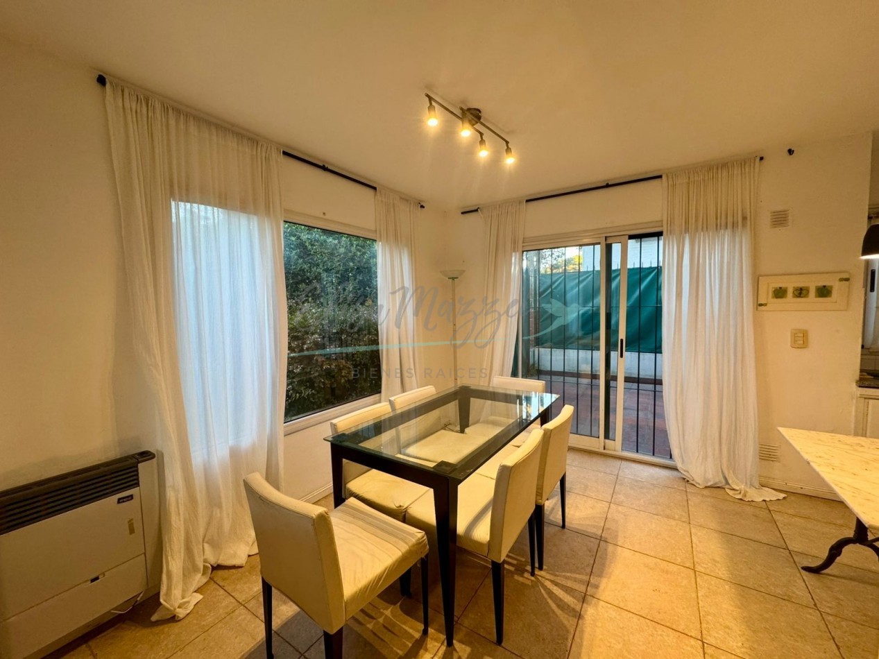 DUPLEX CUATRO AMBIENTES EN VENTA - PINAMAR CENTRO - FINANCIACION