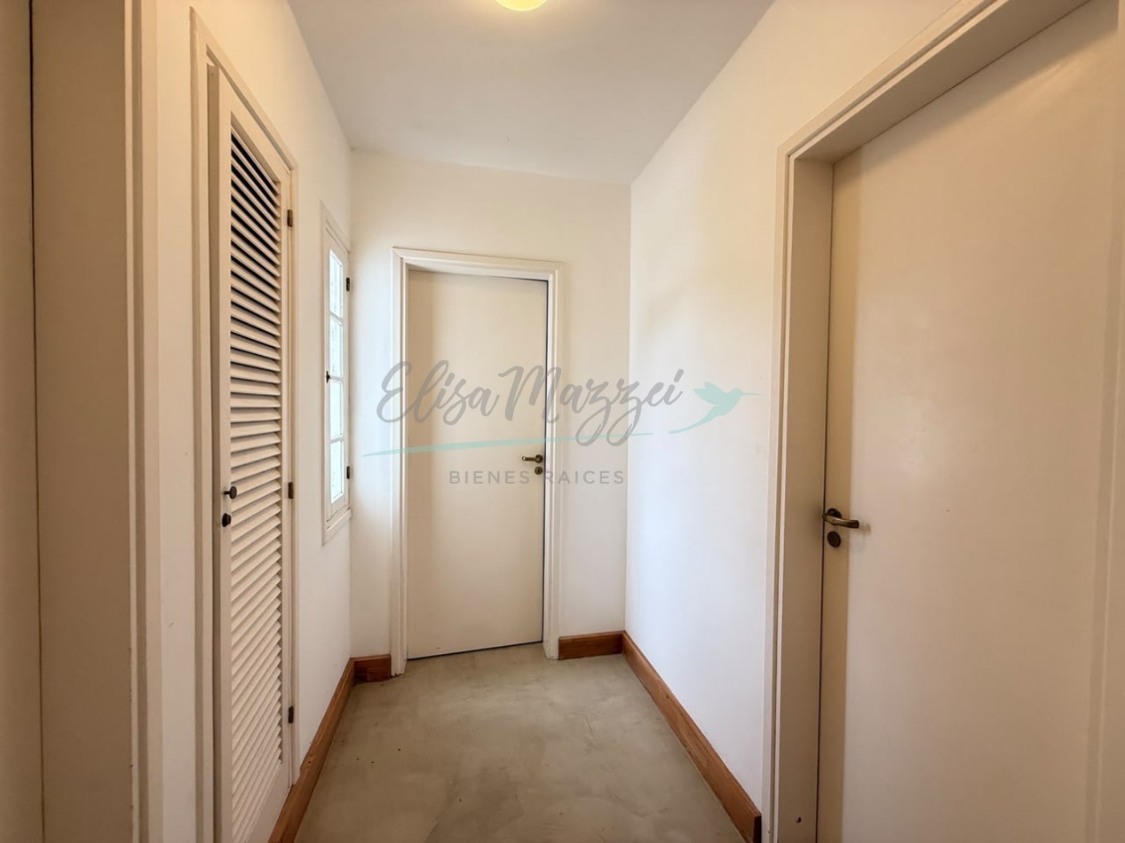 CASA EN VENTA - PINAMAR 