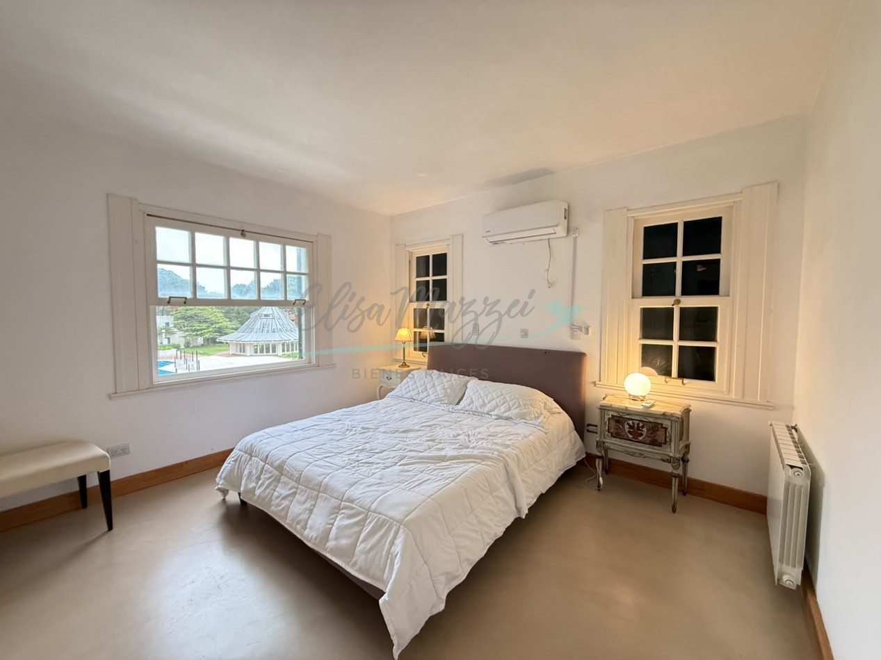 CASA EN VENTA - PINAMAR 