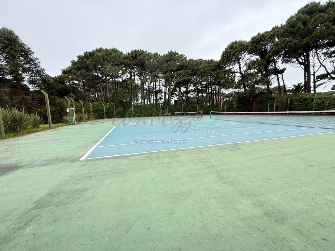 CASA EN VENTA - PINAMAR 