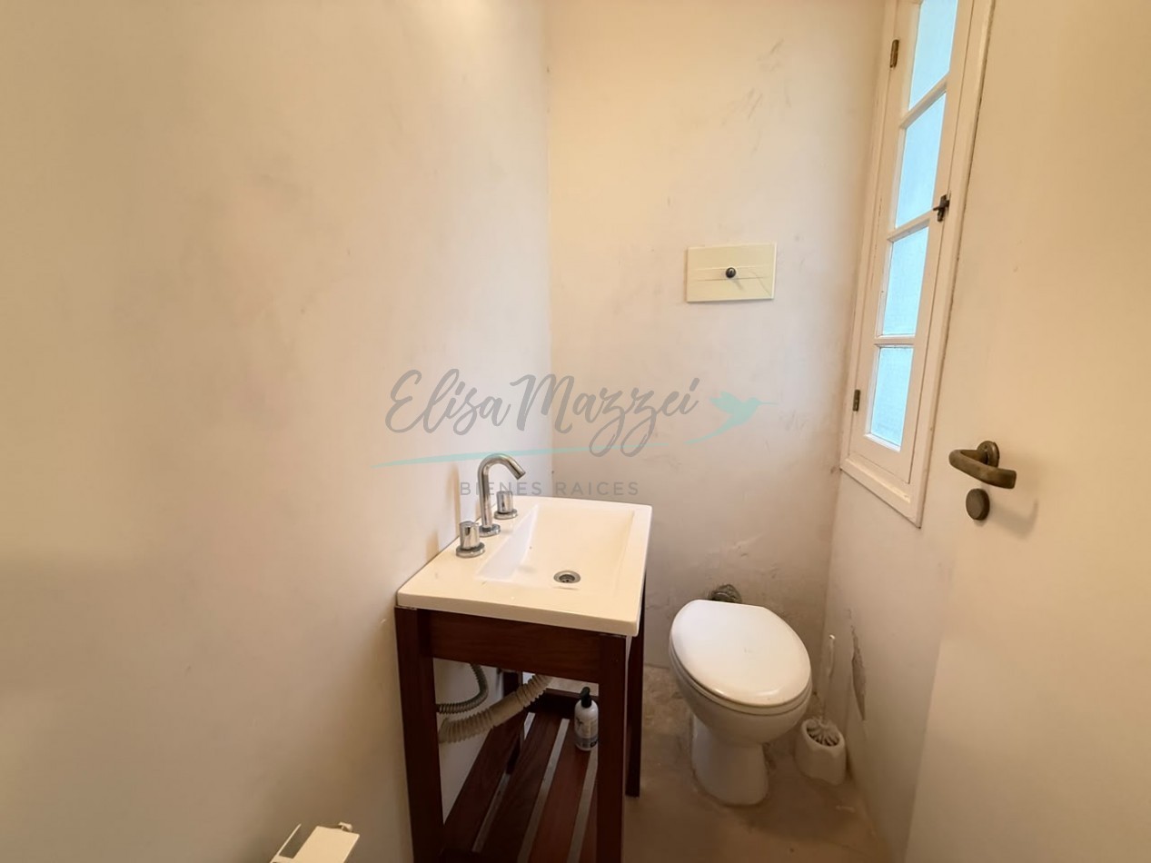 CASA EN VENTA - PINAMAR 