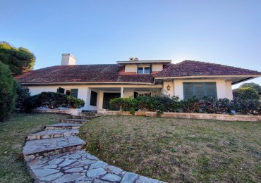 CASA EN VENTA CERCA DEL MAR - PINAMAR