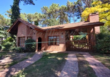 CASA EN ALQUILER ANUAL - PINAMAR GOLF
