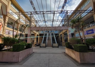 LOCAL EN ALQUILER - PINAMAR CENTRO