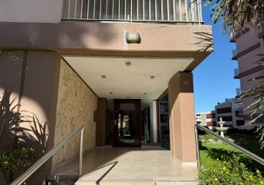 DEPARTAMENTO DOS AMBIENTES EN VENTA - PINAMAR CENTRO